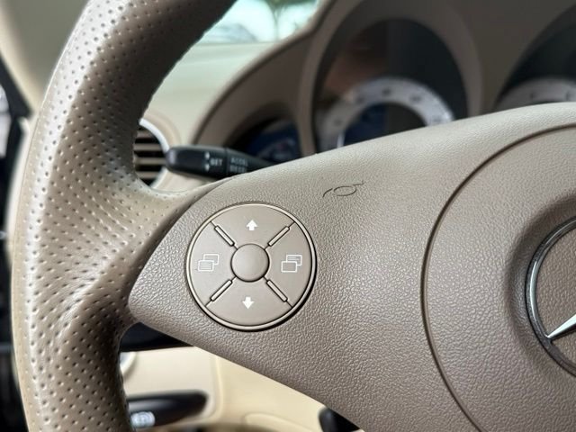 Used 2012 Mercedes-Benz SL 550 image 17