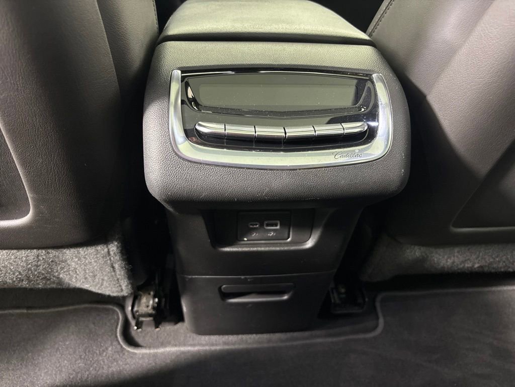 Used 2020 Cadillac XT6 Premium Luxury AWD/4WD image 29