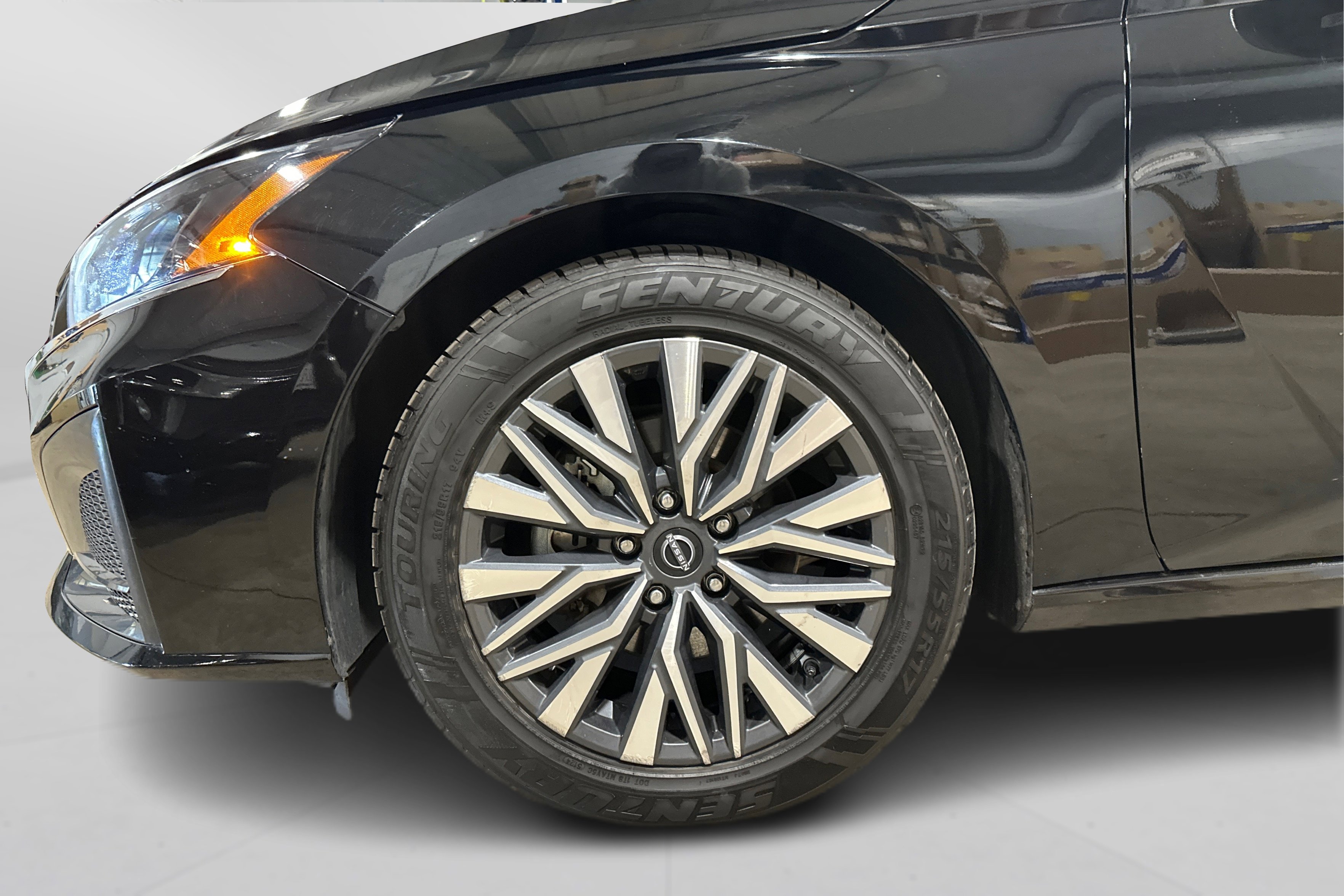 Used 2024 Nissan Altima 2.5 SV image 46