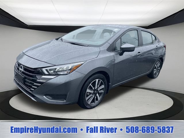 Used 2025 Nissan Versa SV w/ Trunk Package FWD image 1