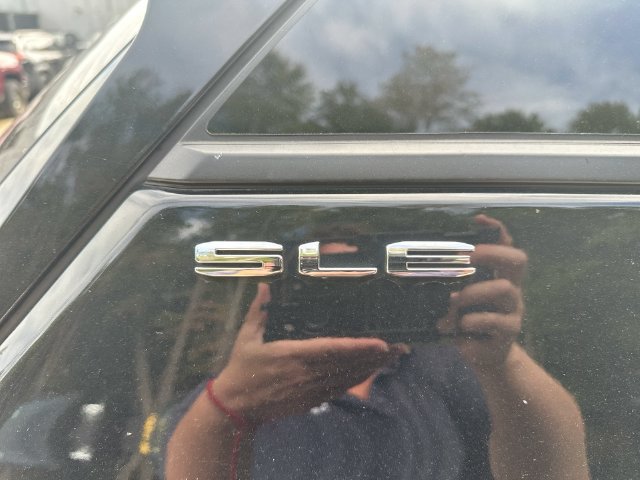 Used 2024 GMC Terrain SLE FWD image 60