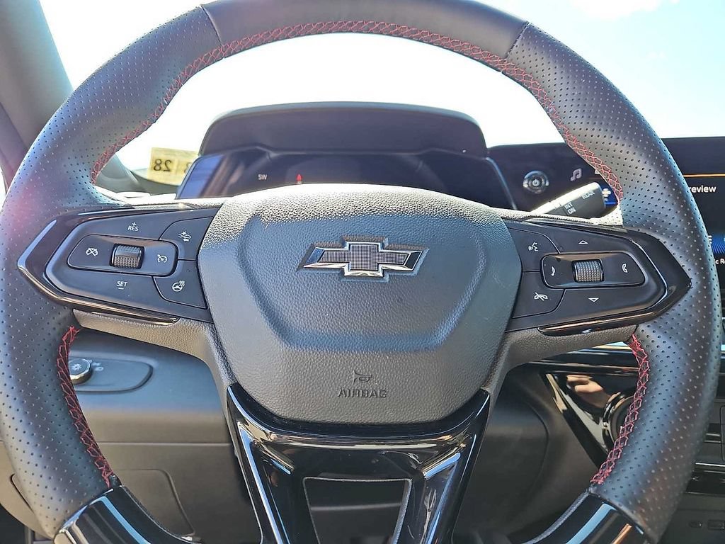 Used 2024 Chevrolet Trax RS w/ Driver Confidence Package FWD image 19