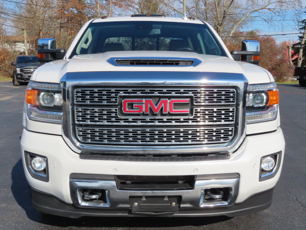 Used 2018 GMC Sierra 3500 Denali w/ Duramax Plus Package image 9