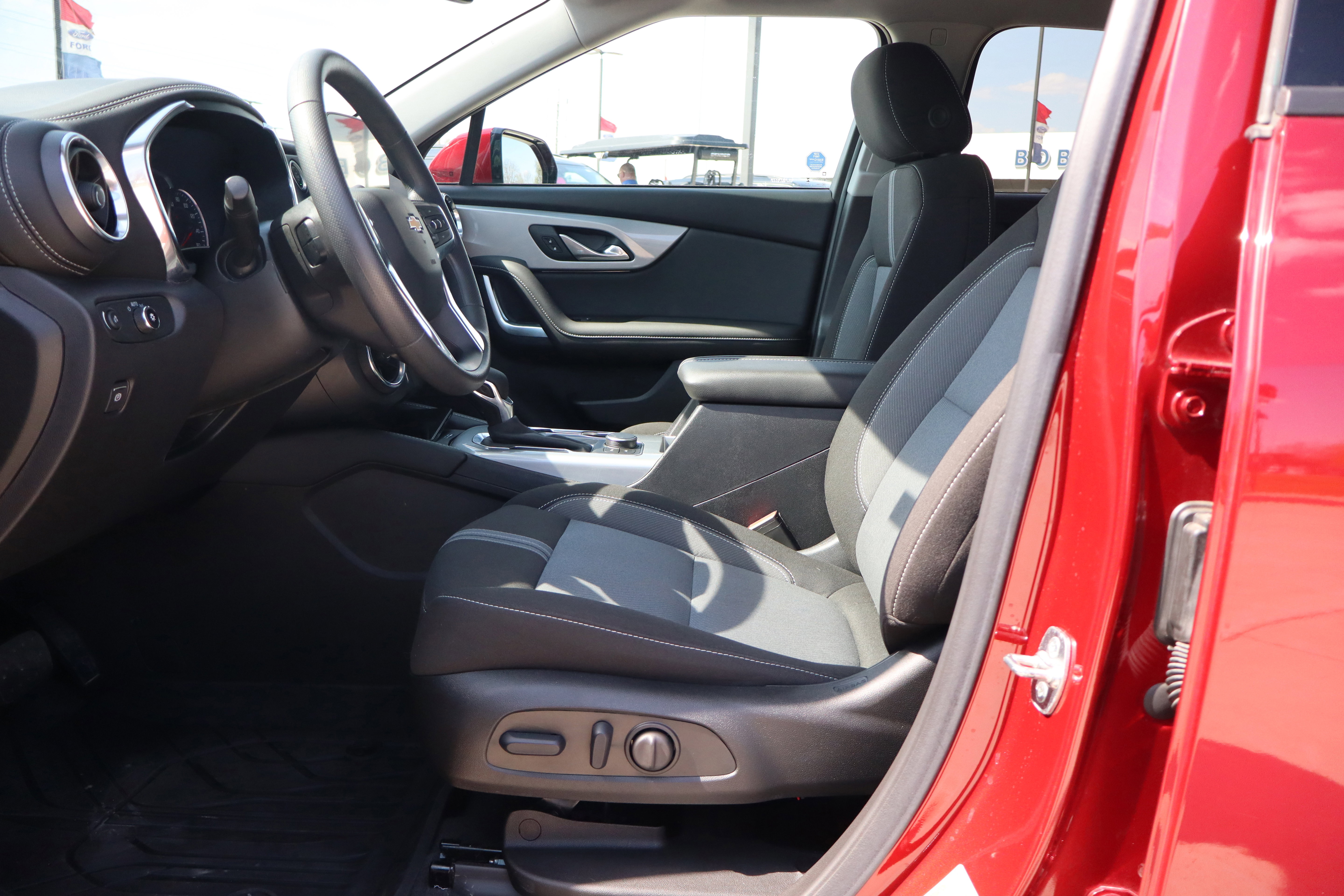 Used 2024 Chevrolet Blazer LT w/ Convenience Package image 9