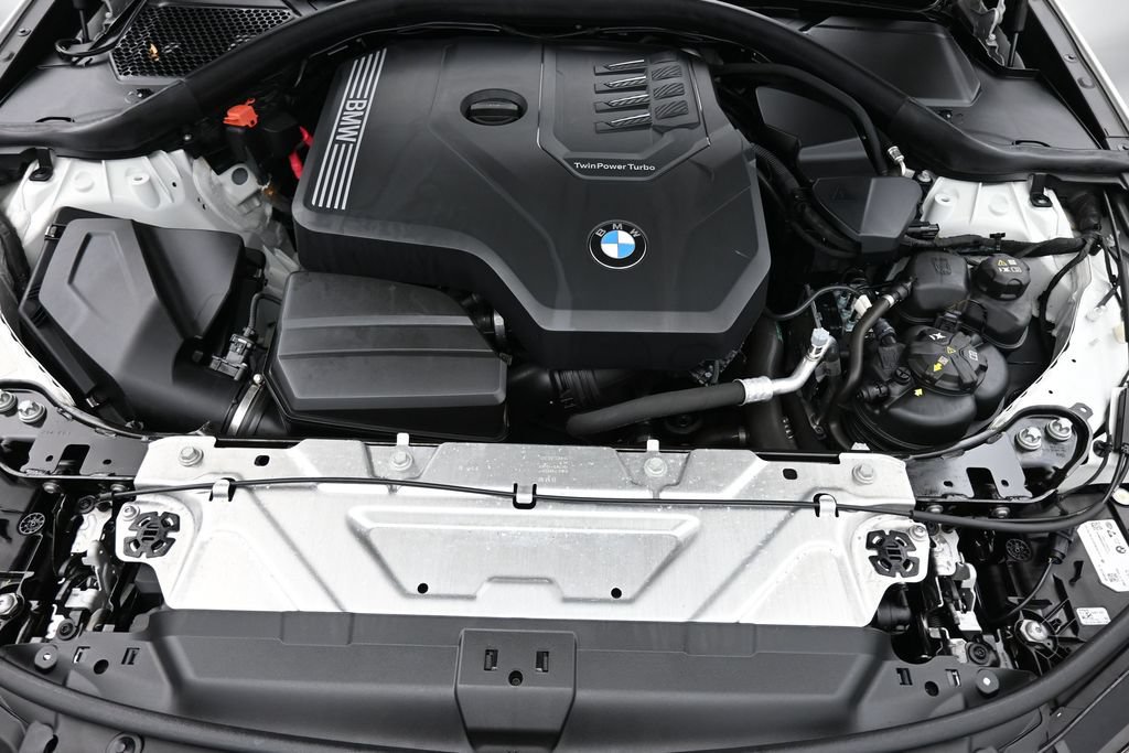 Used 2024 BMW 330i xDrive Sedan AWD/4WD image 16