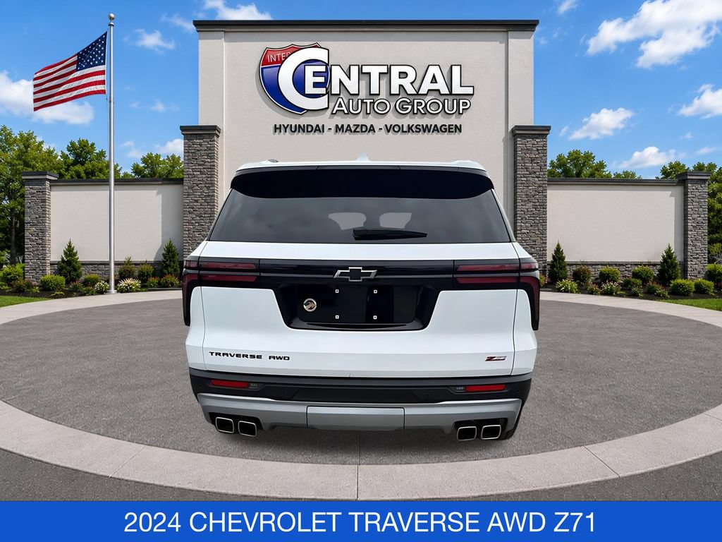 Used 2024 Chevrolet Traverse Z71 AWD/4WD image 9