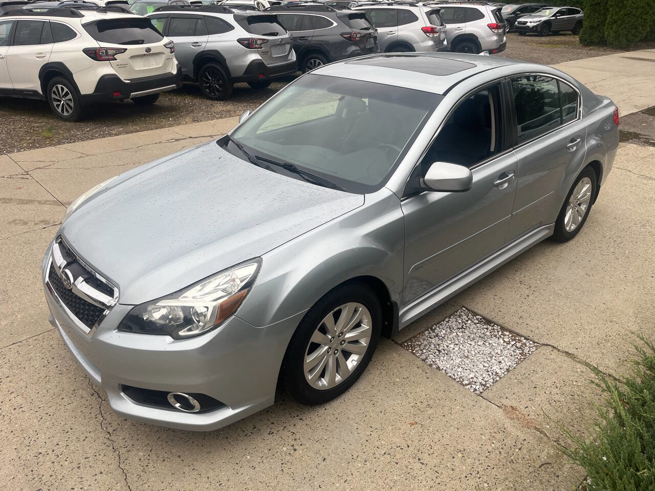 Used 2013 Subaru Legacy 2.5i Limited image 4