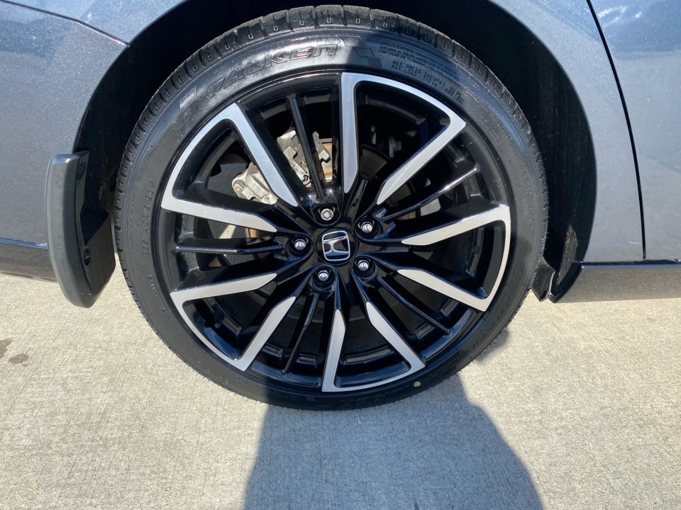 Certified 2023 Honda Accord Touring image 27