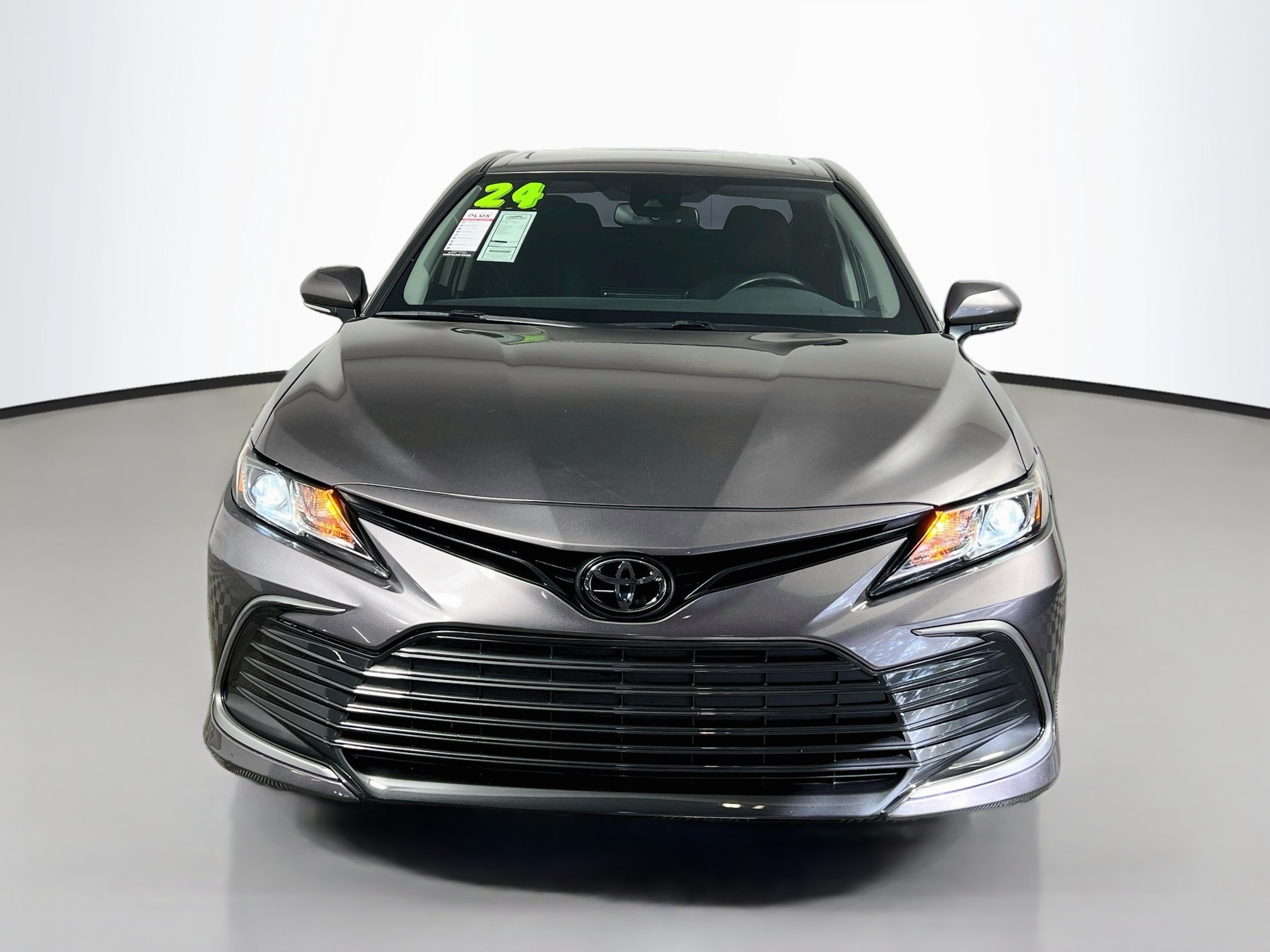 Used 2024 Toyota Camry LE w/ Convenience Package FWD image 11