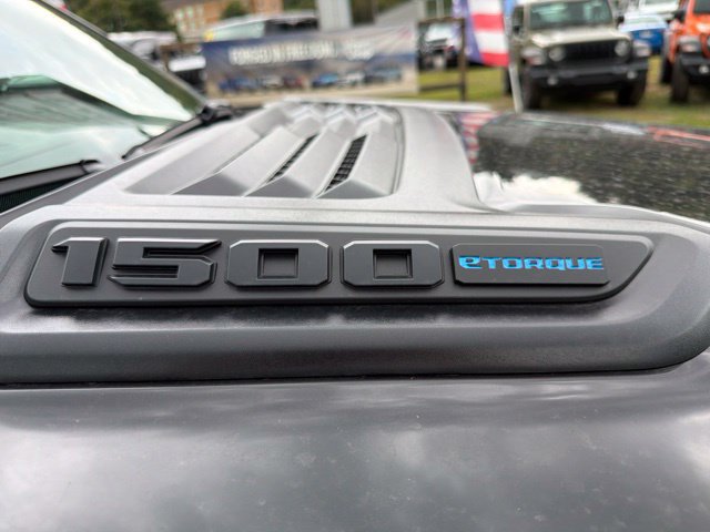 New 2027 RAM 1500 Laramie w/ Night Edition AWD/4WD image 13