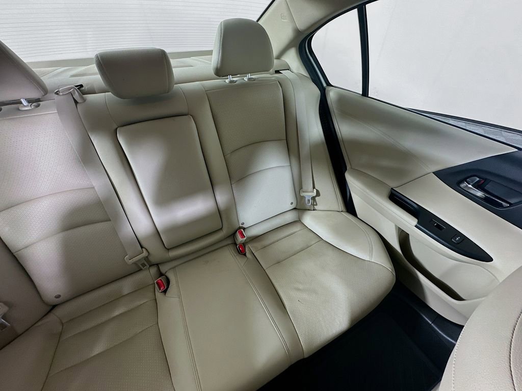 Used 2017 Honda Accord Touring image 14