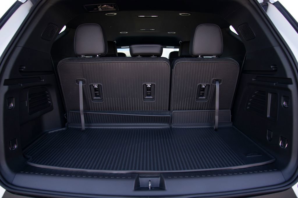 New 2026 Chevrolet Traverse LT w/ Midnight/Sport Edition AWD/4WD image 20