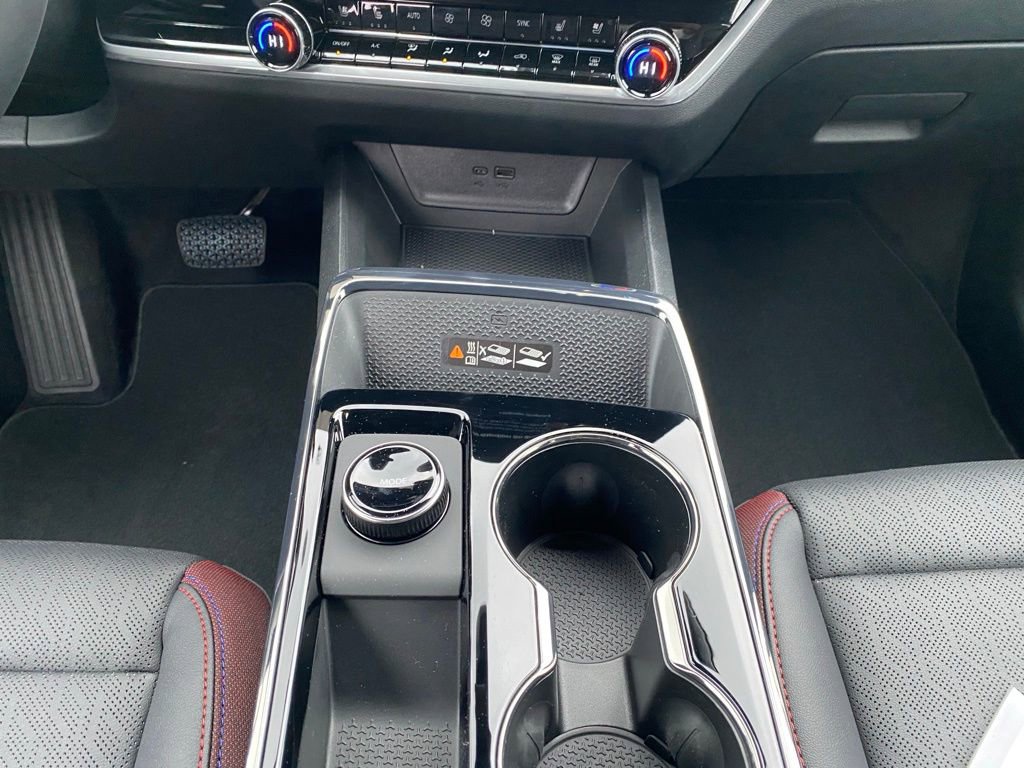 New 2026 Chevrolet Equinox RS w/ Convenience Package III image 15