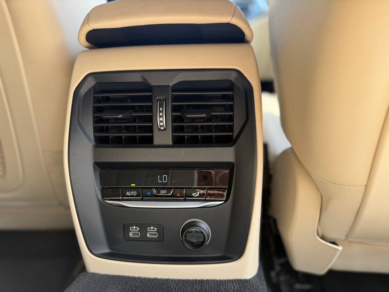 Used 2019 BMW 330i Sedan w/ Premium Package RWD image 12