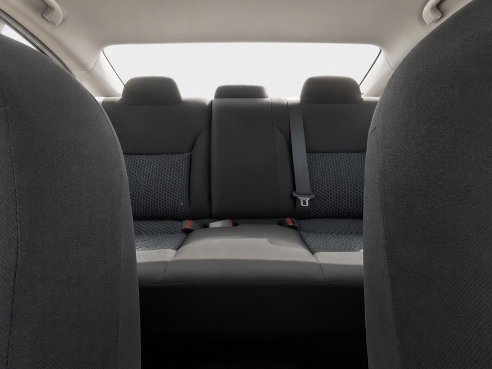 Used 2021 Nissan Versa S FWD image 20