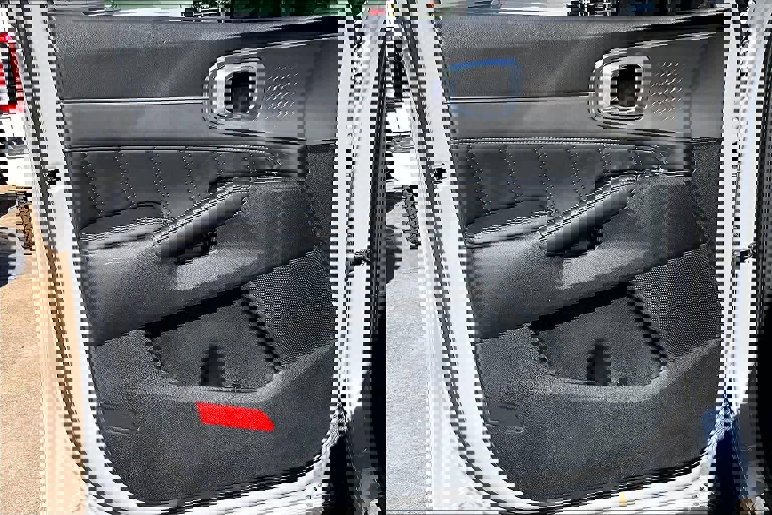 Used 2023 Kia Sorento SX image 21