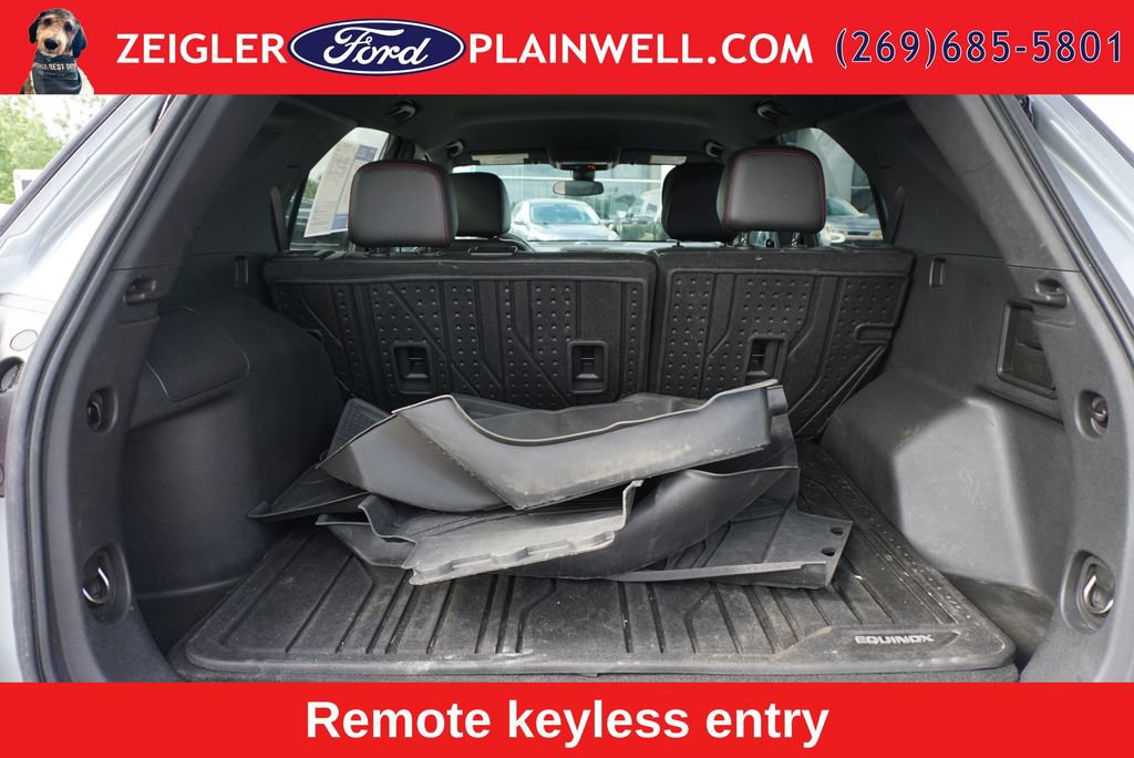 Used 2023 Chevrolet Equinox RS w/ LPO, Floor Liner Package FWD image 10