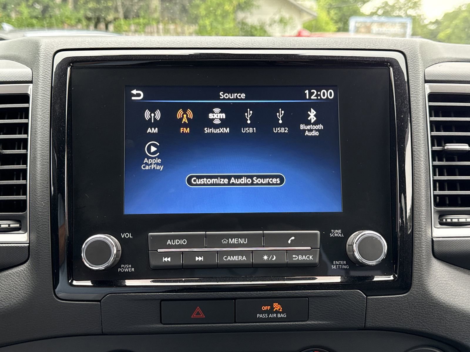 Used 2022 Nissan Frontier SV w/ Technology Package RWD image 22