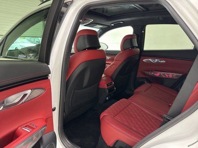 Used 2025 Genesis GV70 3.5T Sport w/ Sport Advanced Package image 48