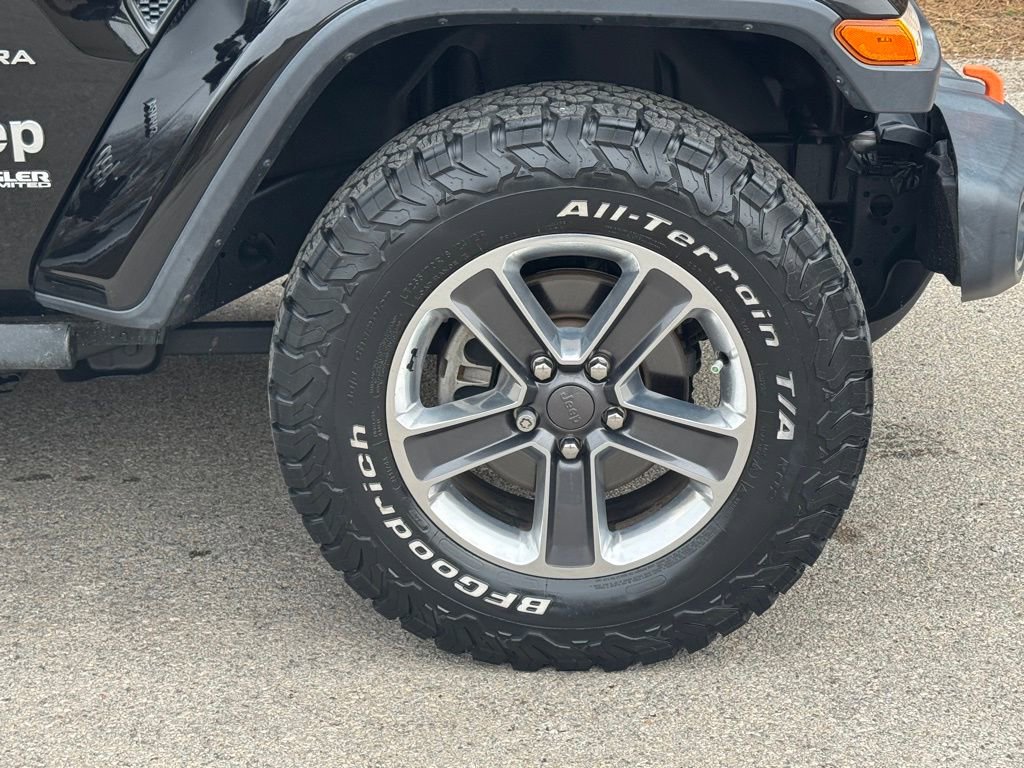 Used 2018 Jeep Wrangler Unlimited Sahara image 10