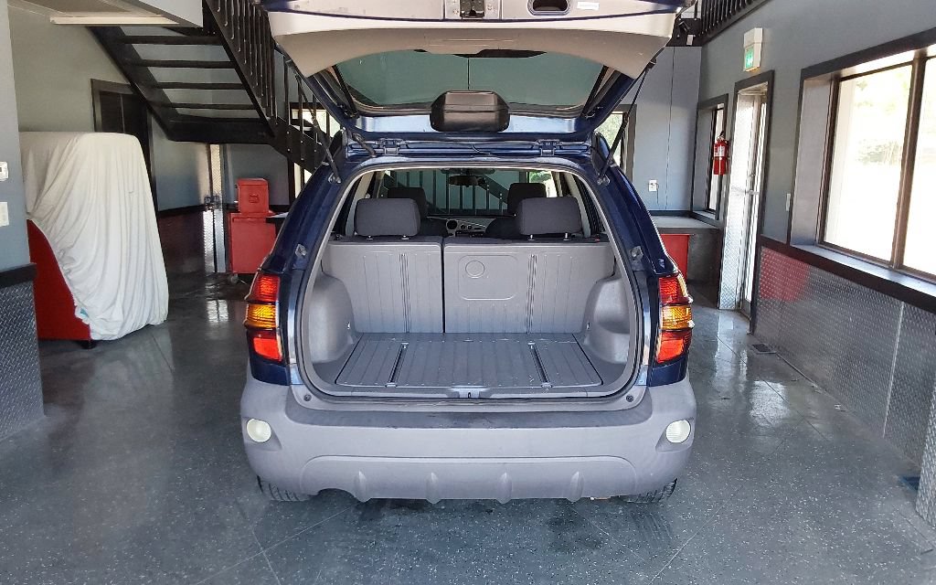 Used 2005 Pontiac Vibe w/ Power Group Value Package FWD image 21