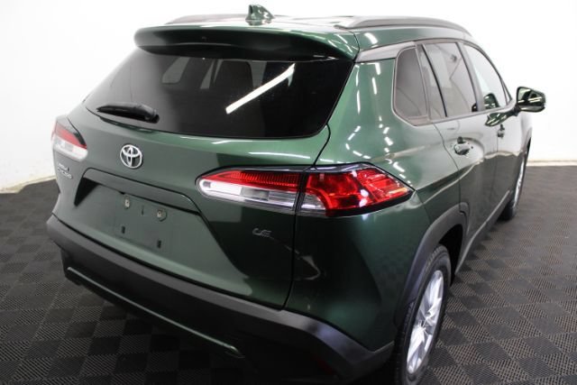Used 2022 Toyota Corolla Cross LE w/ Moonroof Package FWD image 7