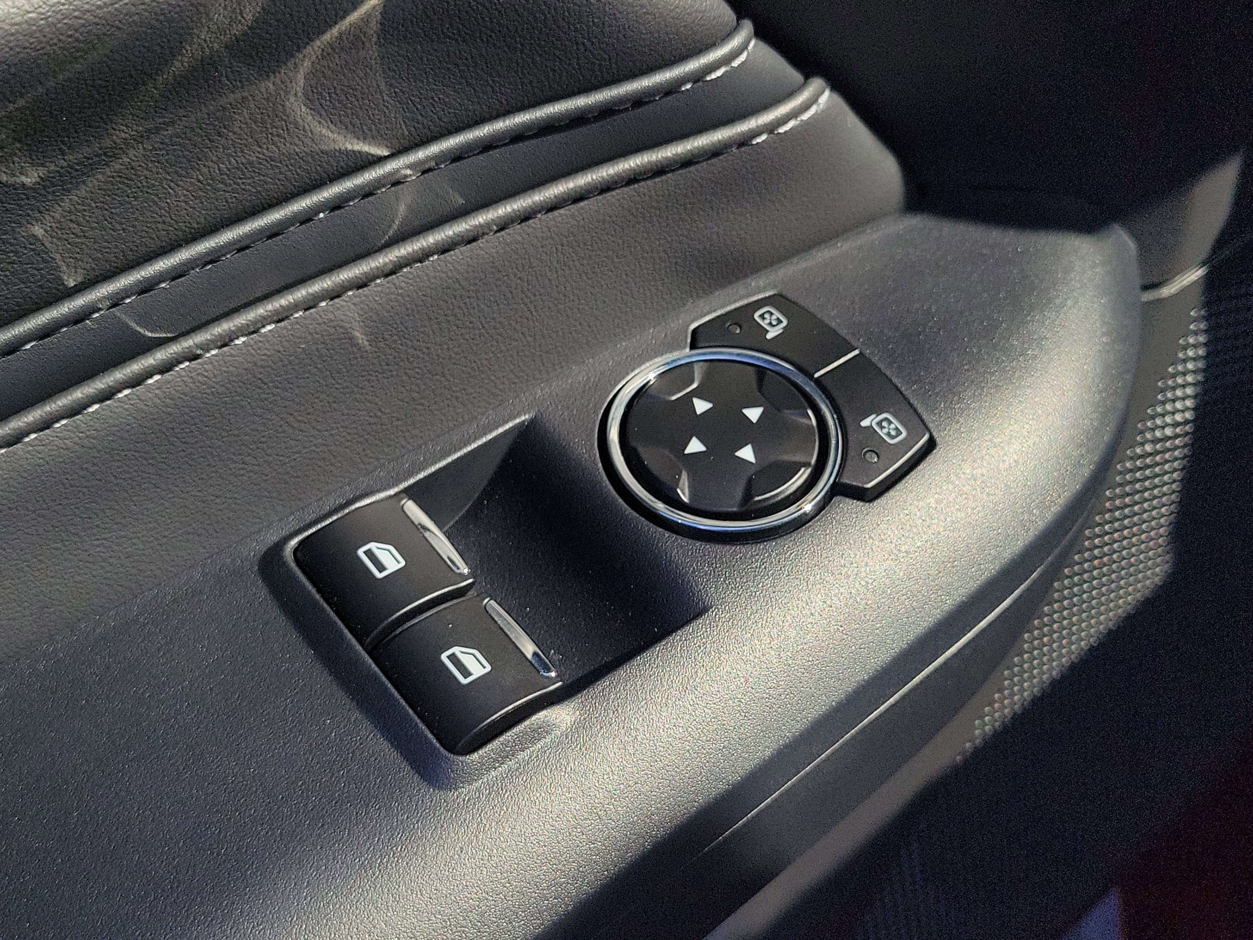 Used 2025 Ford Mustang Premium RWD image 16