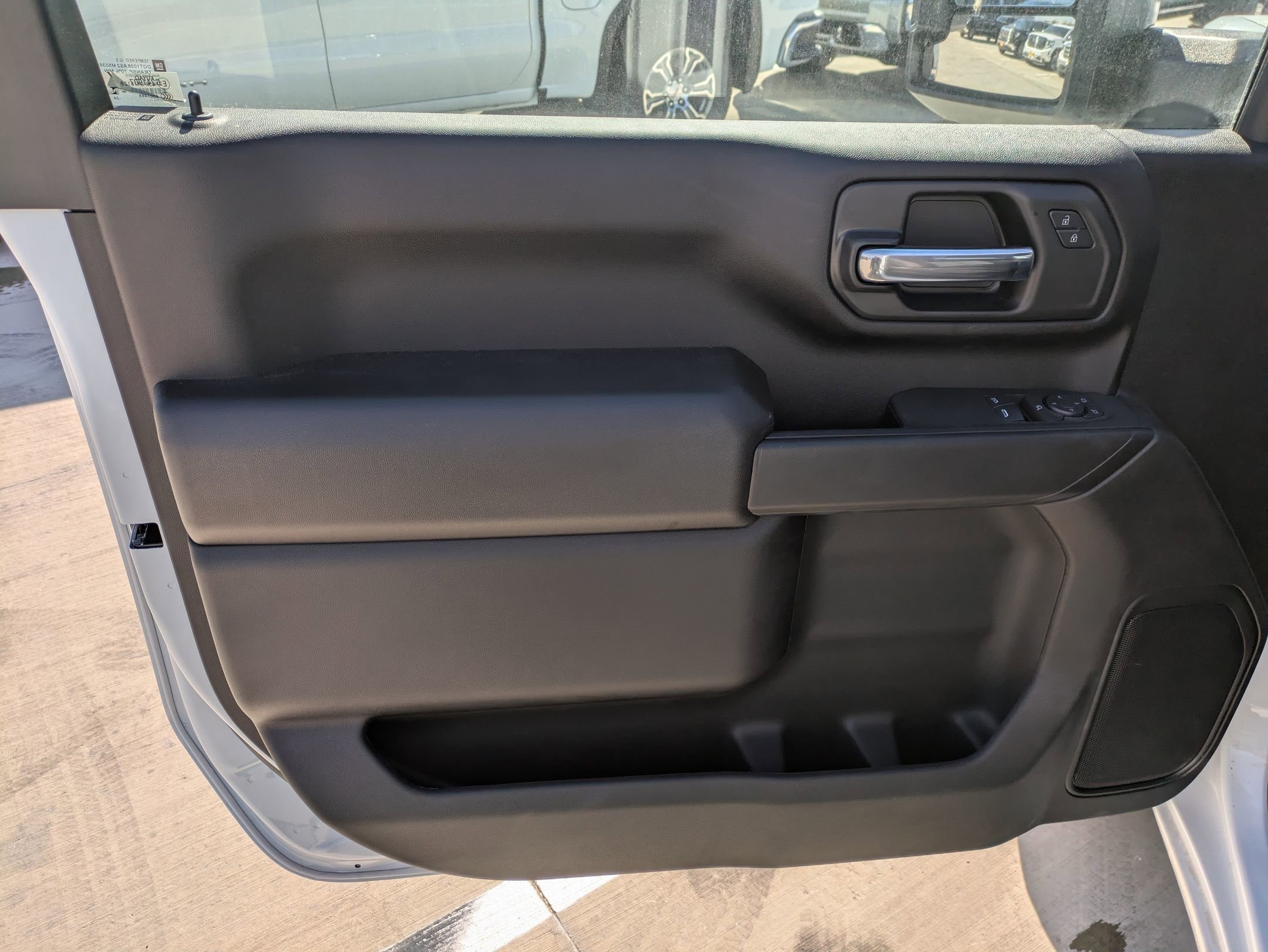 New 2024 GMC Sierra 3500 Pro w/ Convenience Package image 11