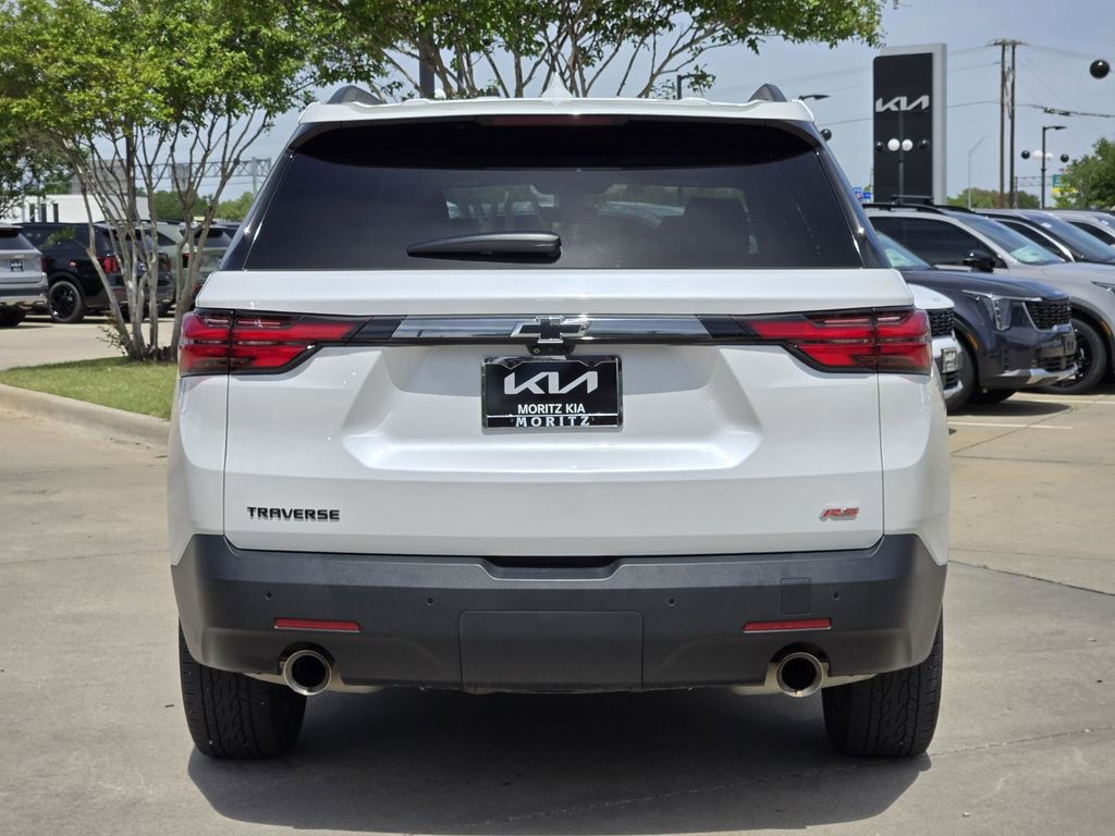 Used 2022 Chevrolet Traverse RS FWD image 13