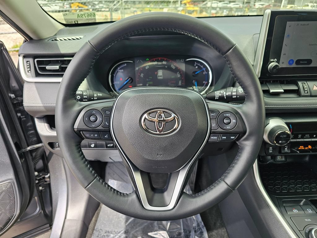 Certified 2023 Toyota RAV4 XLE Premium AWD/4WD image 24
