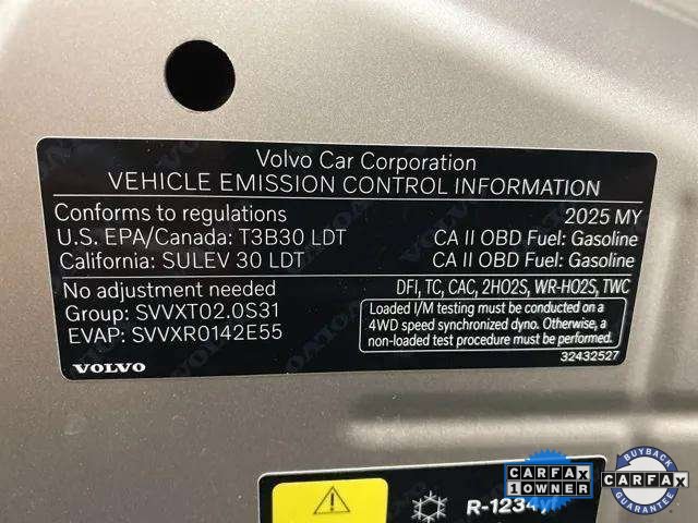 Used 2025 Volvo XC60 B5 Core image 93