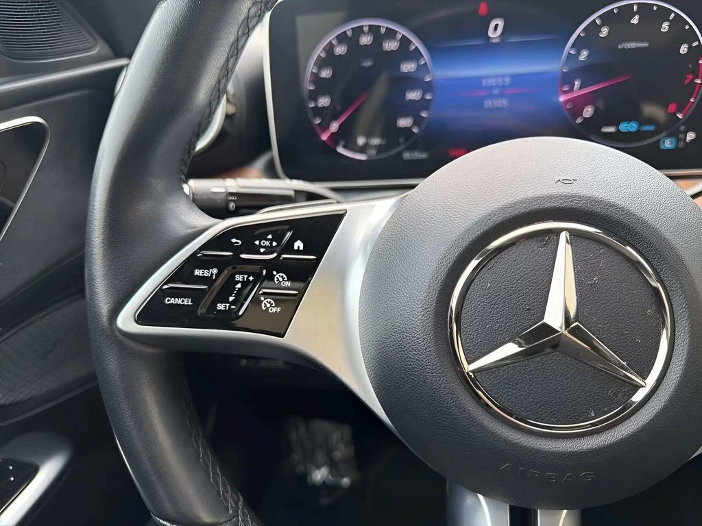 Used 2022 Mercedes-Benz C 300 4MATIC Sedan image 21