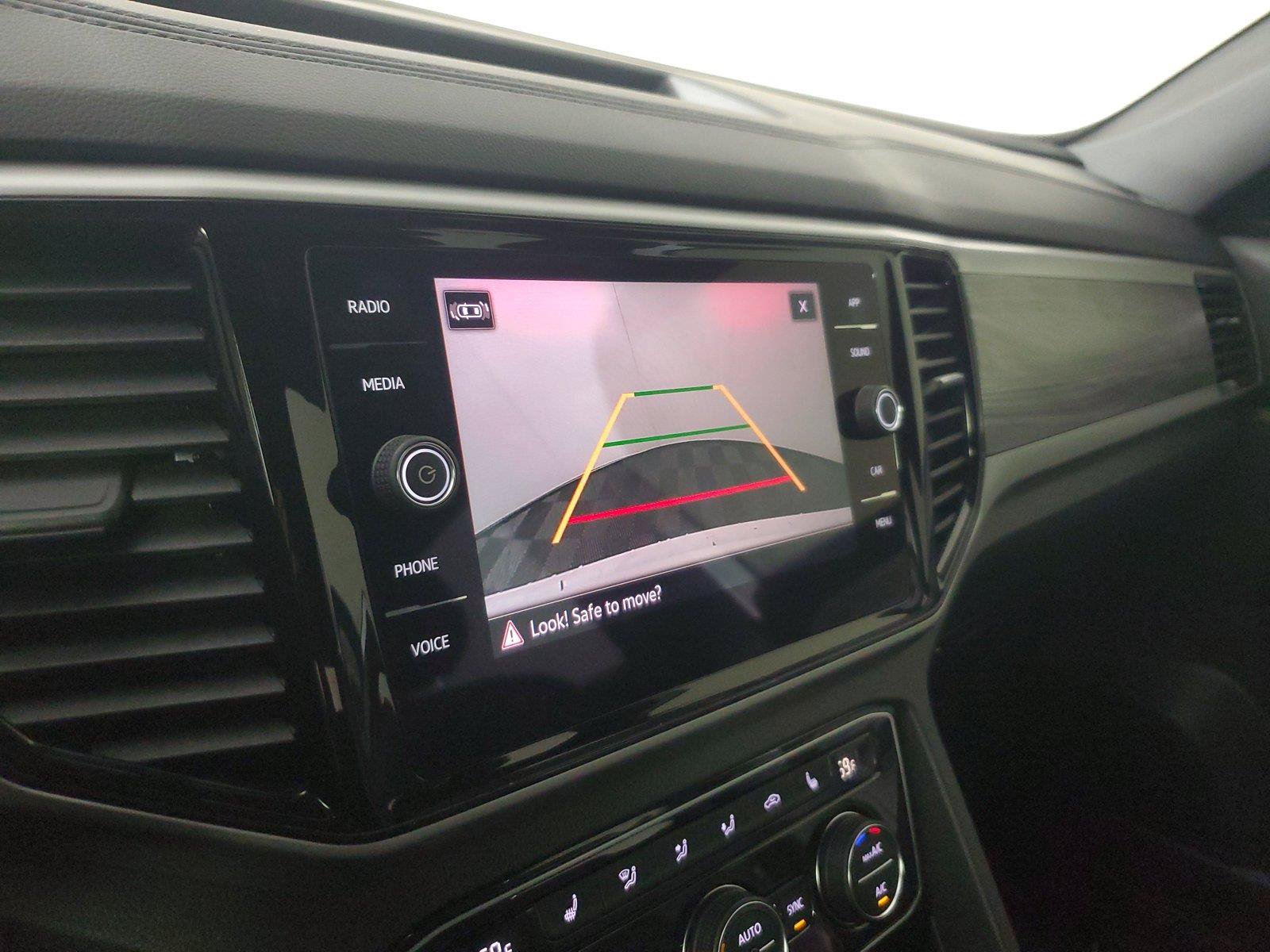 Used 2023 Volkswagen Atlas Cross Sport SE w/ Panoramic Sunroof Package FWD image 28
