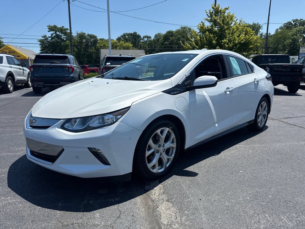Used 2017 Chevrolet Volt Premier w/ Driver Confidence Package FWD video 2
