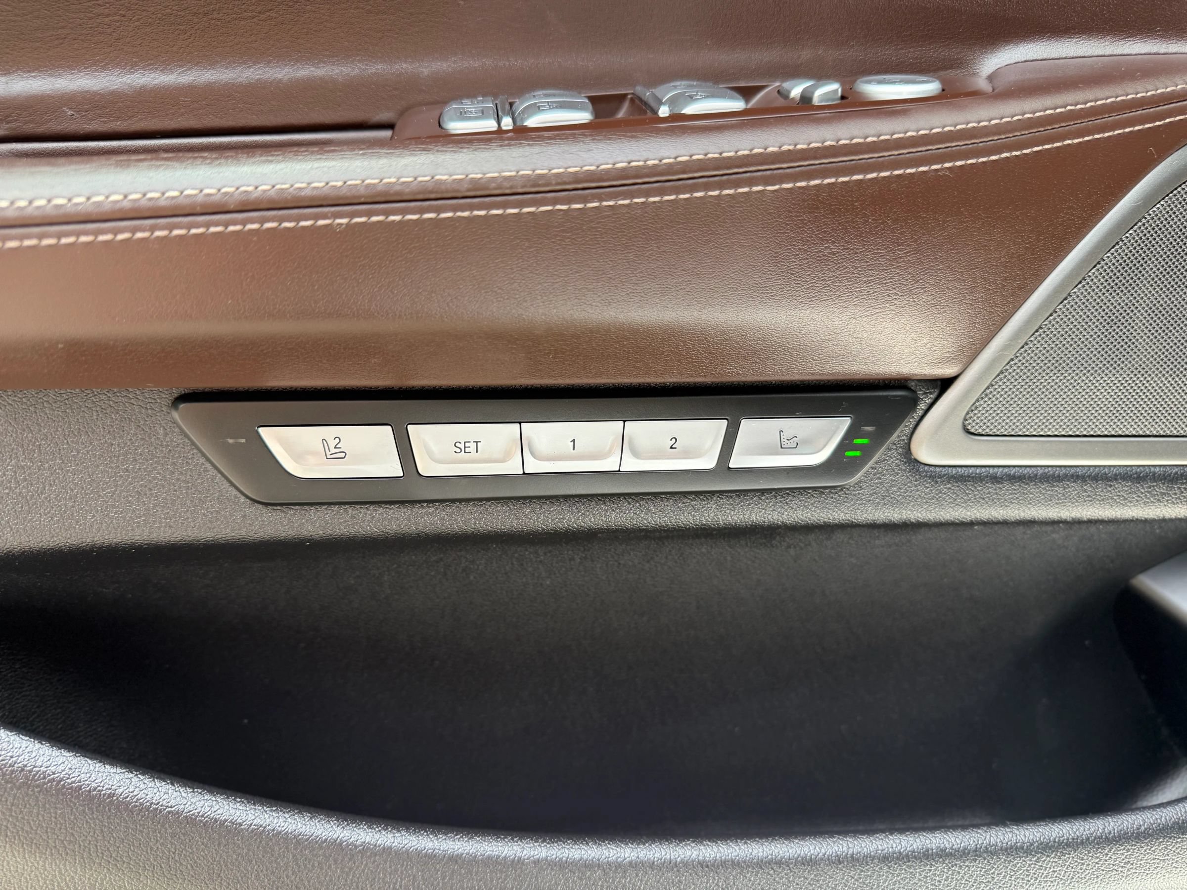 Used 2017 BMW 750i RWD image 10