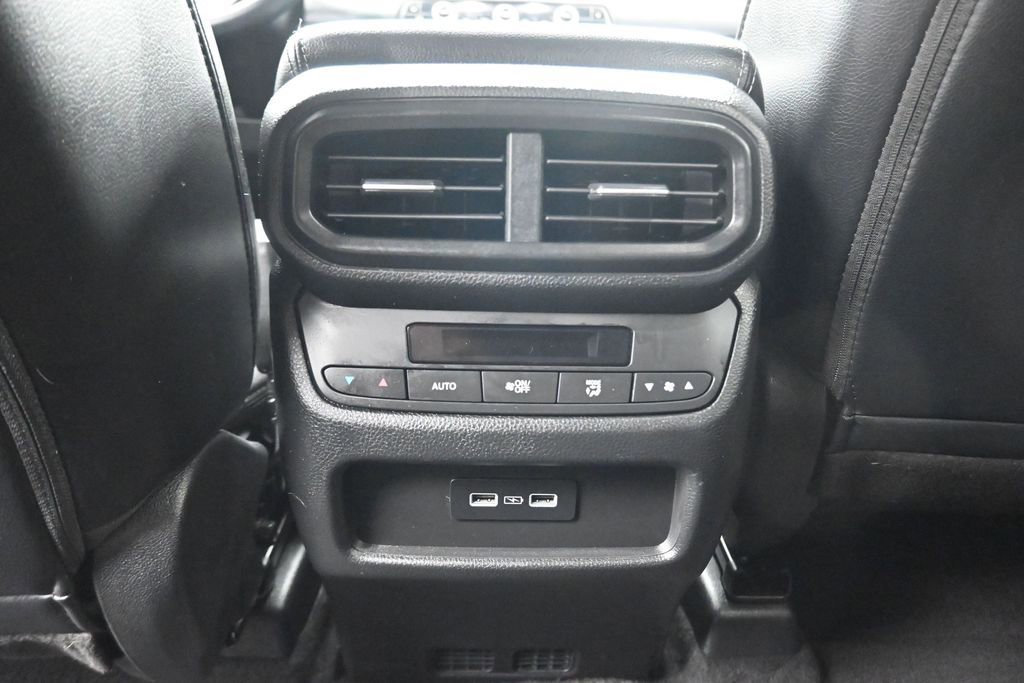 Used 2023 Honda Pilot EX-L image 39