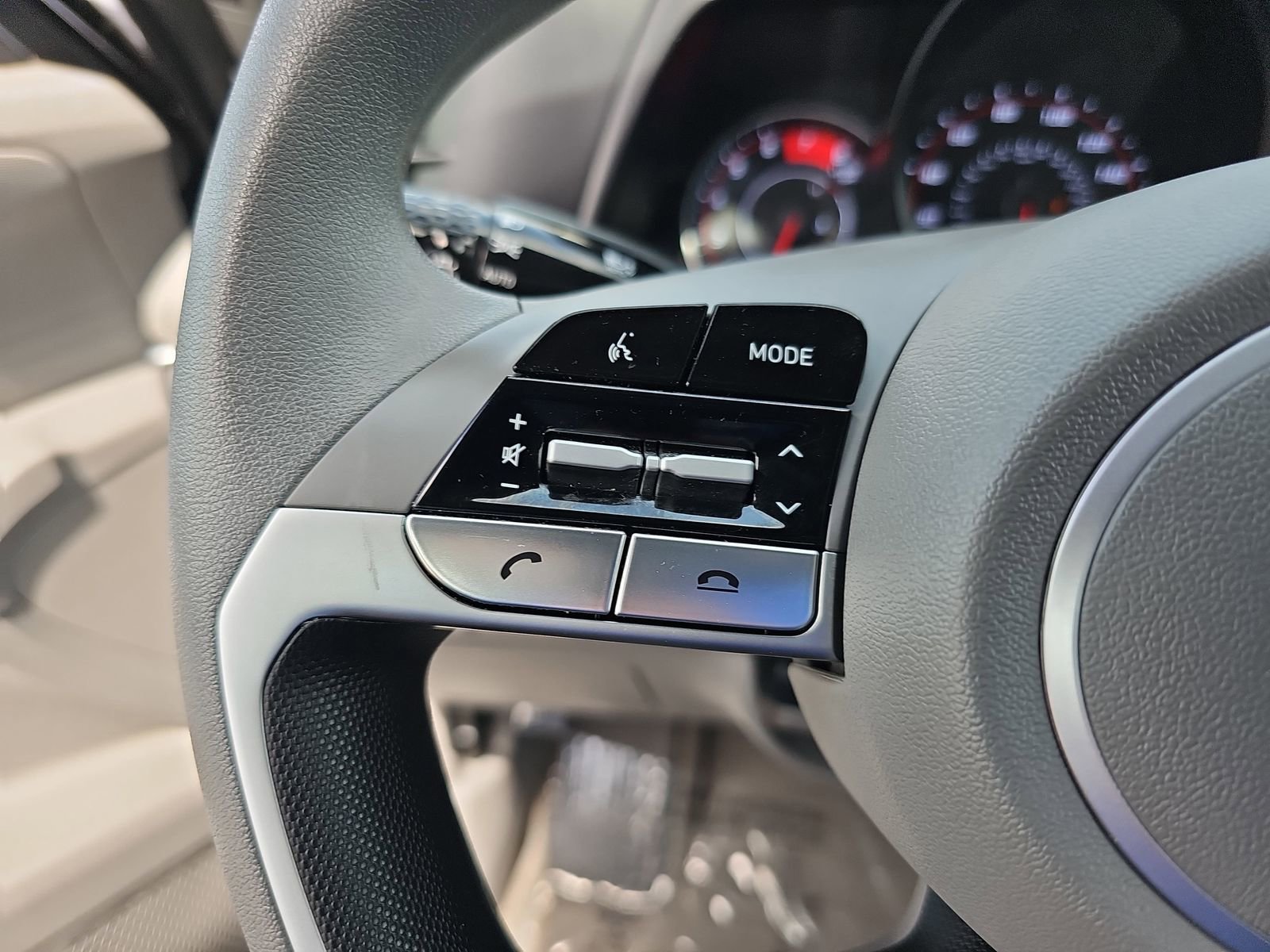 Certified 2023 Hyundai Elantra SEL image 16