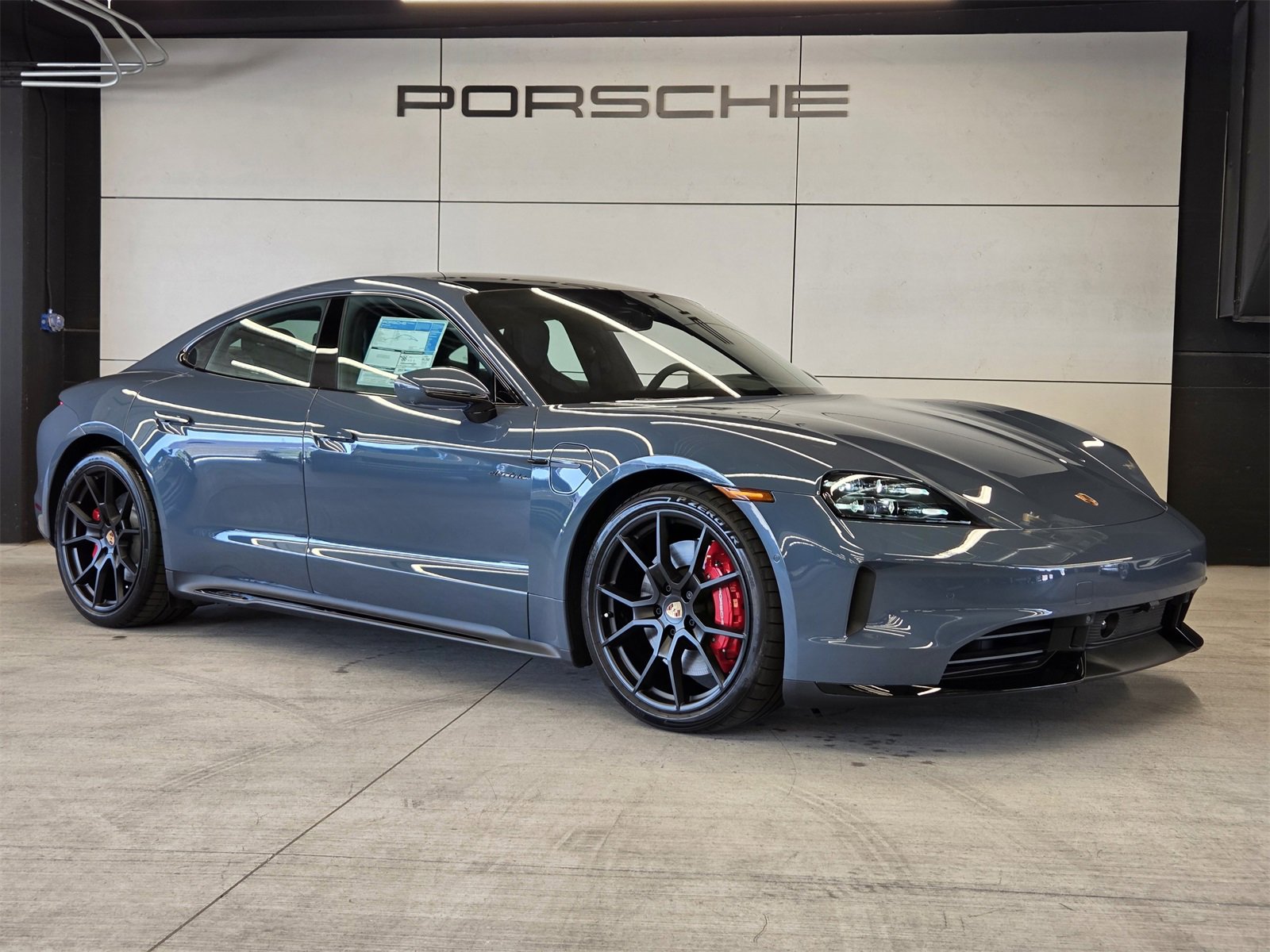 New 2025 Porsche Taycan GTS image 31