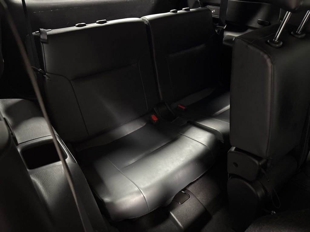 Used 2022 Mitsubishi Outlander SE image 13