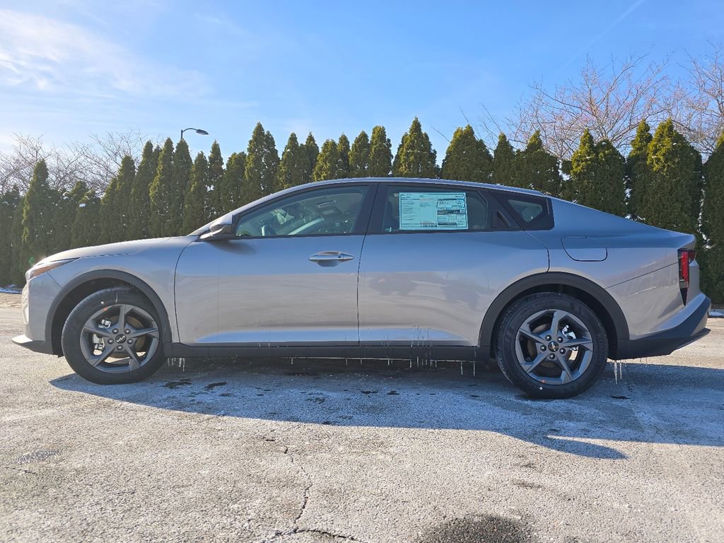 New 2025 Kia K4 LXS image 11