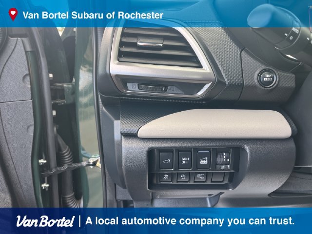 Used 2024 Subaru Forester Limited AWD/4WD image 18