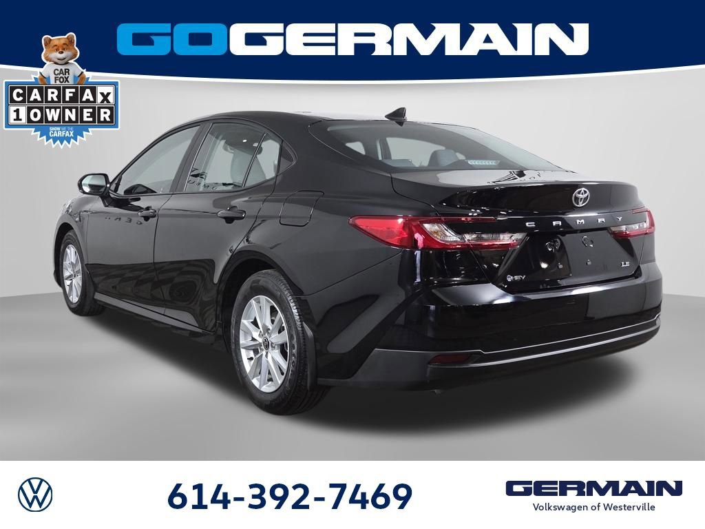 Used 2025 Toyota Camry LE w/ Convenience Package image 10