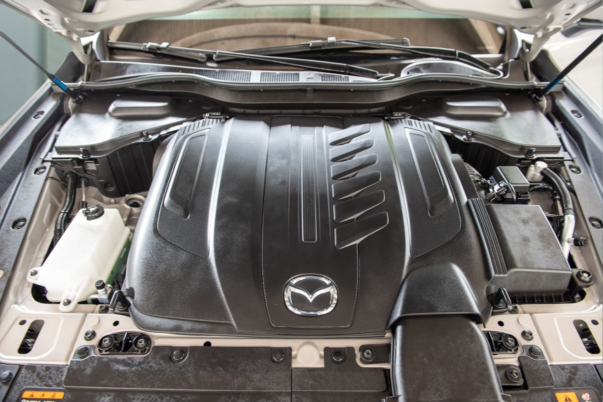 Used 2025 MAZDA CX-90 3.3 Turbo w/ Preferred Package image 35