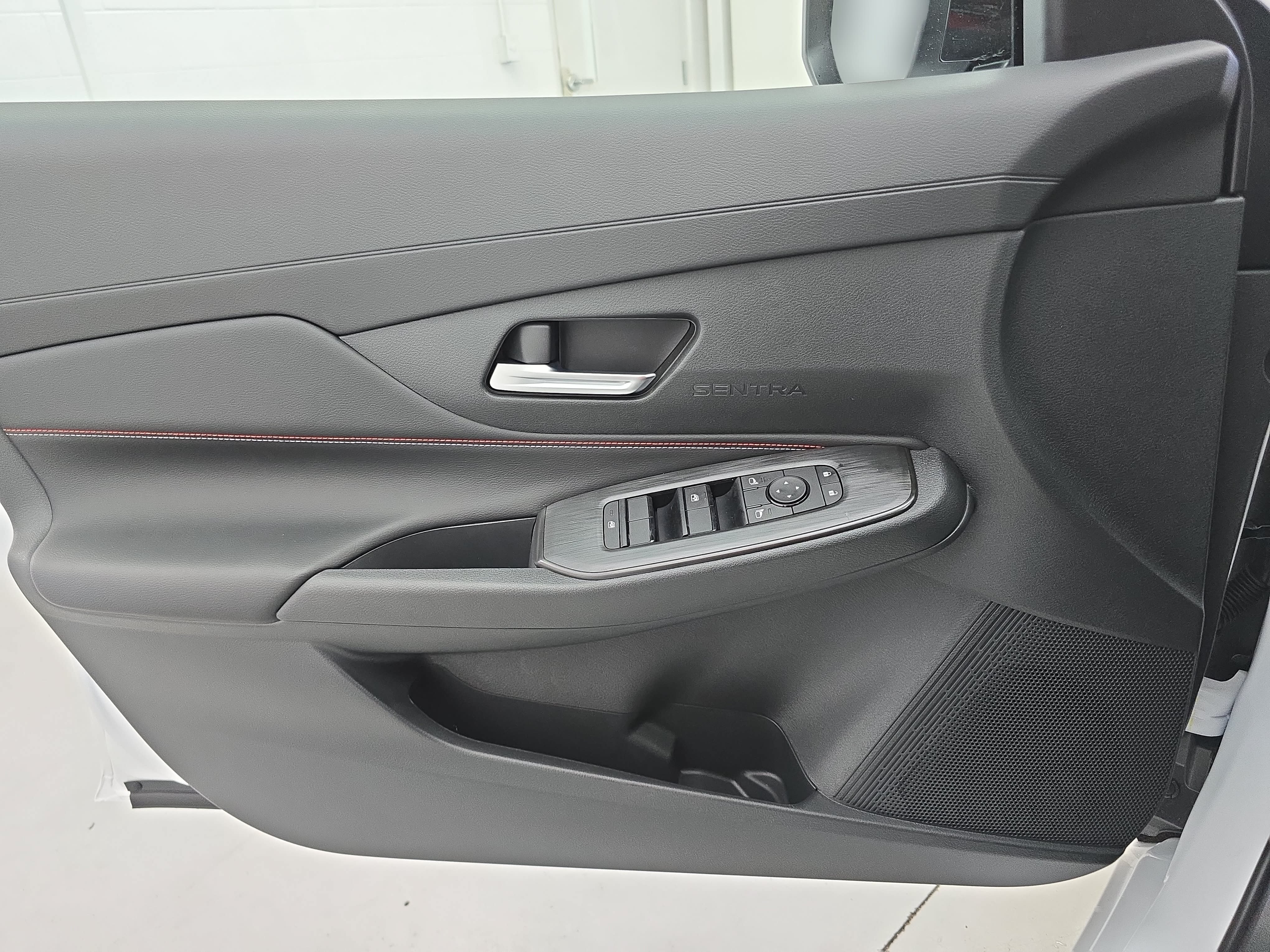 New 2026 Nissan Sentra SR w/ Floor Mat Package FWD image 26