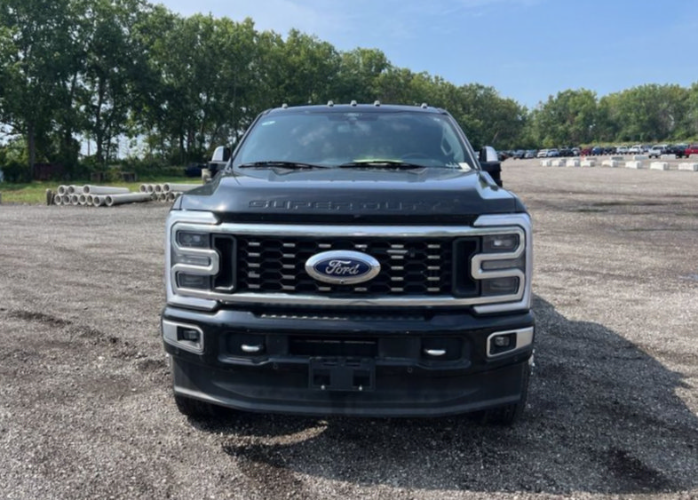 Used 2024 Ford F350 Platinum AWD/4WD image 4