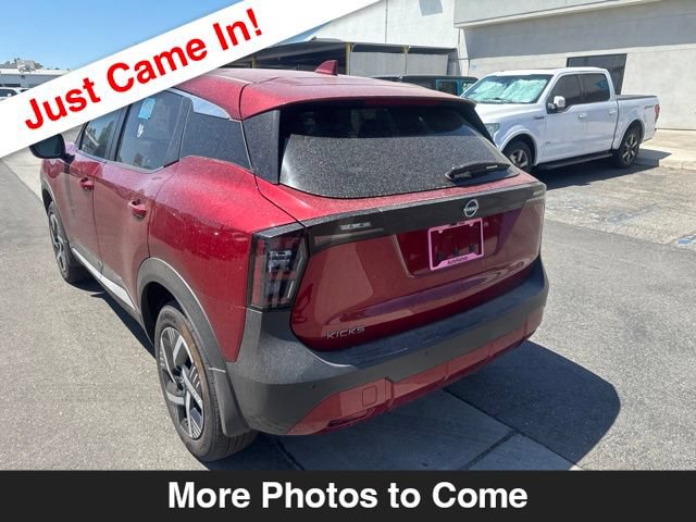 Used 2025 Nissan Kicks SV FWD image 3