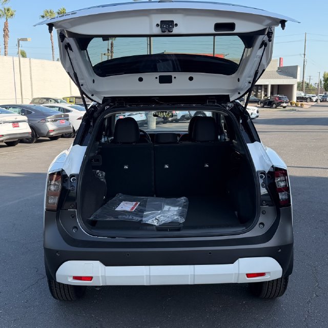 New 2026 Nissan Kicks SV w/ Cold Weather Package FWD image 7