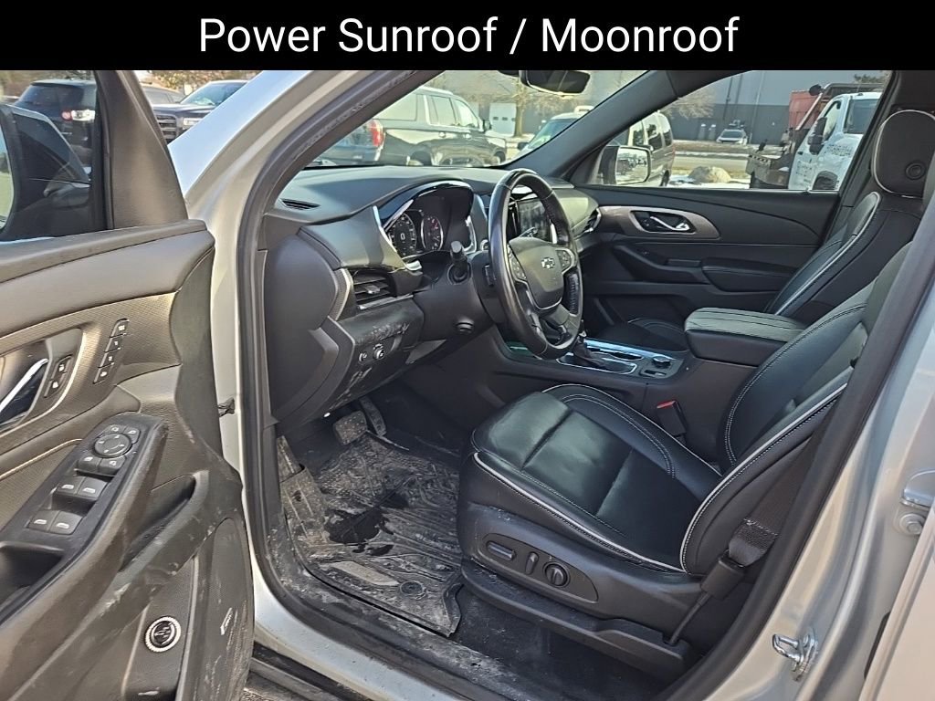 Used 2022 Chevrolet Traverse Premier w/ Redline Edition image 9