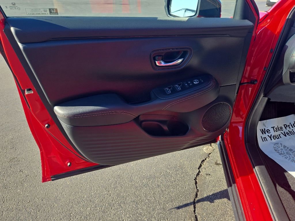 Certified 2025 Honda HR-V Sport image 14