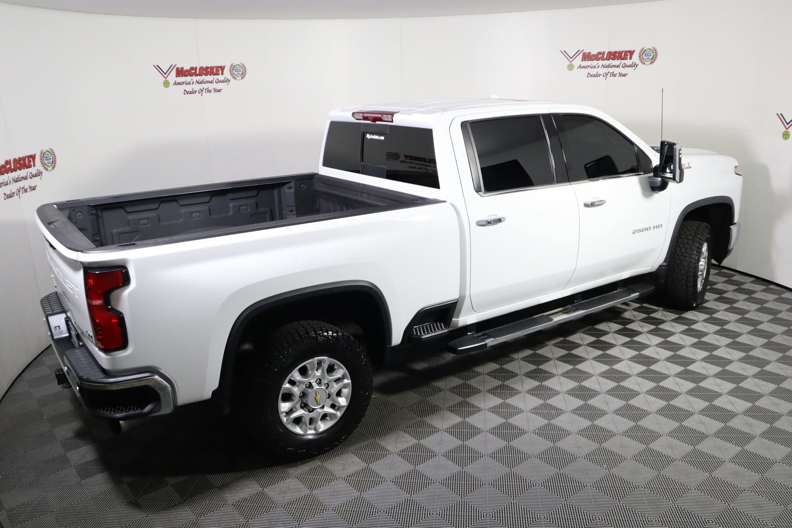 Used 2024 Chevrolet Silverado 2500 LTZ w/ LTZ Convenience Package image 5